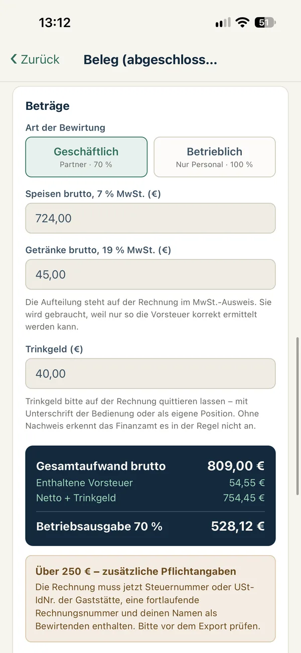 Amounts in the form: food at 7 %, drinks at 19 %, tip and the deductible 70 %.